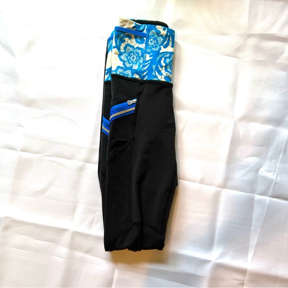 lululemon High-Rise Full Length Runner, size 2 - Picture 6 of 6